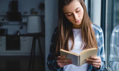 Ao abordar as particularidades da língua portuguesa, o plural de vírus é um assunto que ainda causa dúvidas e debates entre estudantes e profissionais