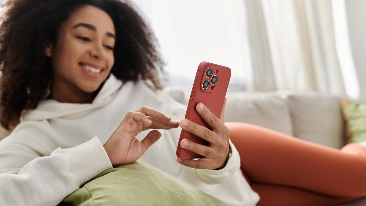 Cinco formas de ganhar dinheiro usando só o celular