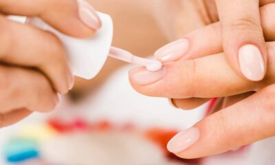A busca por unhas perfeitas é constante e, recentemente, uma nova técnica promete revolucionar o mercado ao substituir o tradicional gel por uma opção não só mais durável, como também mais prática
