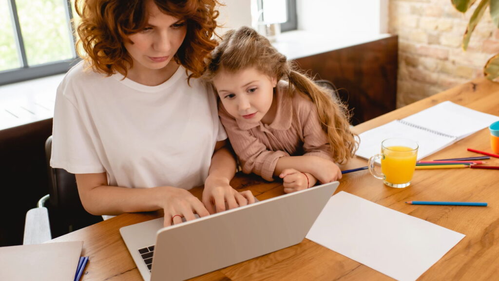 O feminino de mestre é uma dúvida frequente entre os falantes do português, gerando discussões sobre o uso adequado
