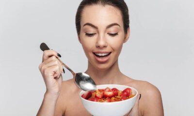 Cinco benefícios incríveis do morango que estão surpreendendo até os especialistas em saúde