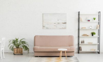 Coloquei móveis com bordas arredondadas e a sensação de relaxamento na sala