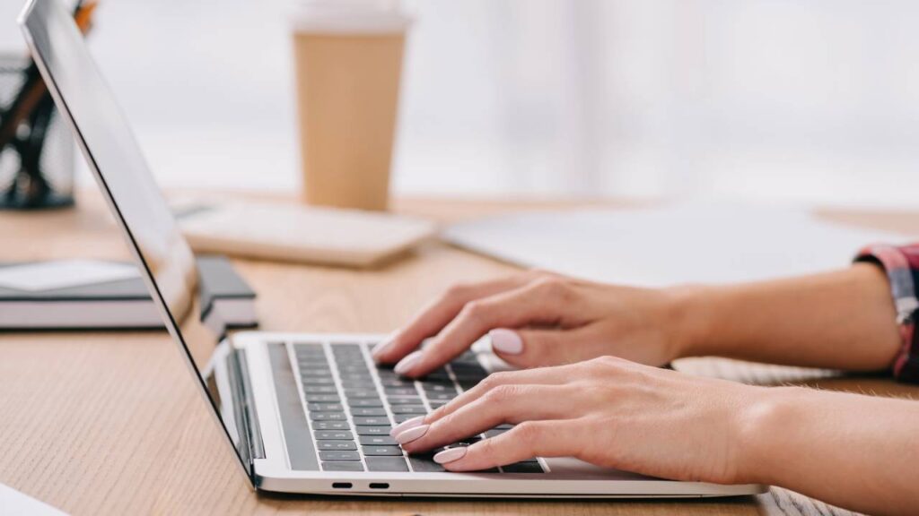 Cinco notebooks com preço baixo e qualidade alta
