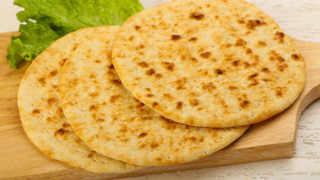 Cozinhe duas batatas e dois ovos e faça o melhor pão caseiro saudável em 15 minutos para seu café da manhã