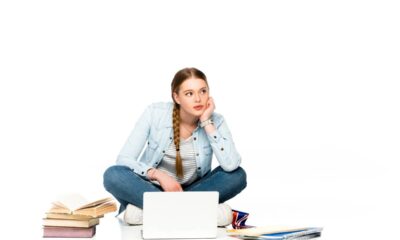 O correto é Xalé ou Chalé?