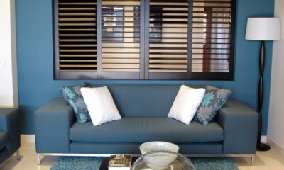 Cuidados simples que evitam sujeira em cortinas e persianas