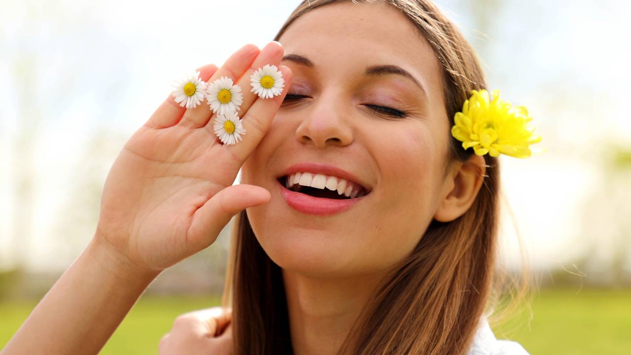 As cores que estão dominando os looks da primavera e encantando as brasileiras
