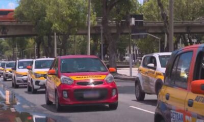 Protesto de autoescolas no Rio contesta fim das aulas obrigatórias para habilitação