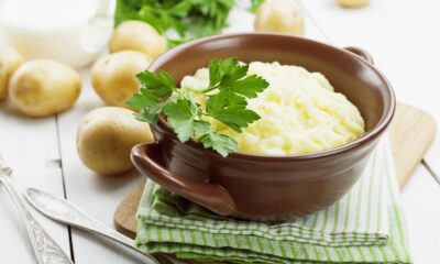 Faça purê de batata igual de restaurante usando esse ingrediente simples no lugar da manteiga