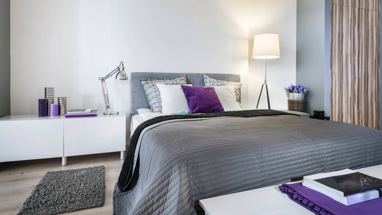 Com pequenos ajustes seu quarto pode virar um novo ambiente