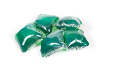 Sabão ficou esverdeado ou escureceu? Entenda o que isso pode significar