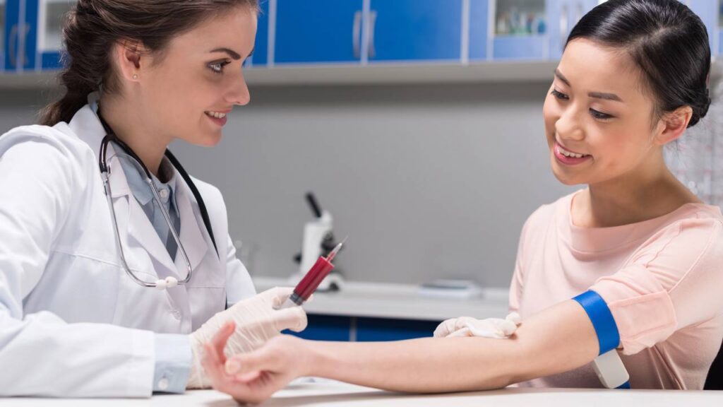 Os exames que todo adulto deve fazer uma vez por ano
