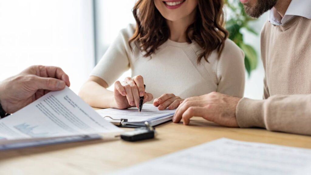 Como reduzir o preço do seguro do carro e economizar de verdade