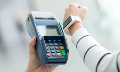 Cinco smartwatches com NFC para pagar compras sem tirar a carteira