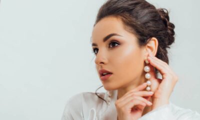 Como escolher brincos que combinam com o formato do seu rosto