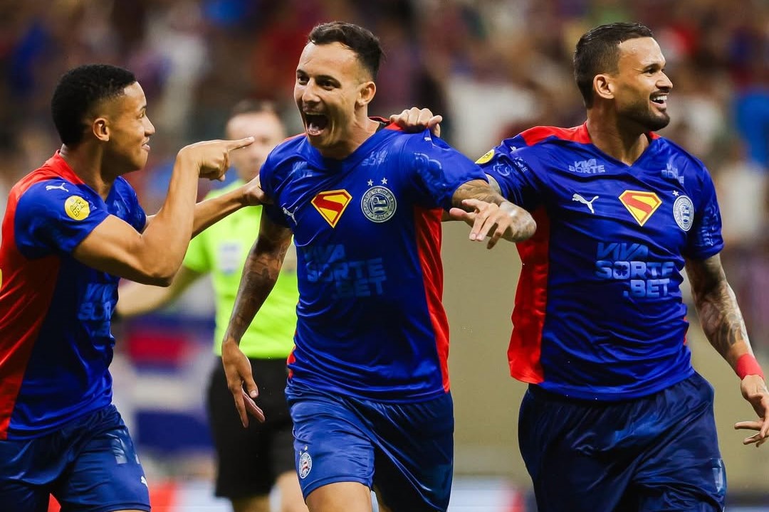 Bahia goleia o Grêmio e sonha com vaga na Libertadores
