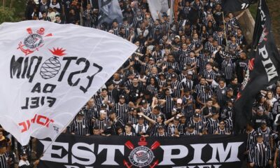 Corinthians planeja reformulação e negocia futuro de jogadores