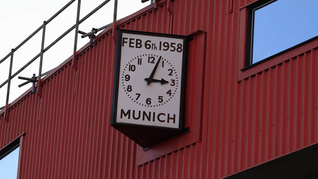 O trágico acidente de avião que abalou o Manchester United e o futebol mundial