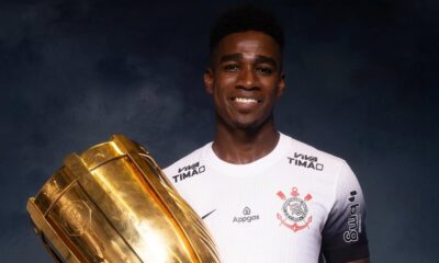 Félix Torres pode deixar o Corinthians rumo à Espanha