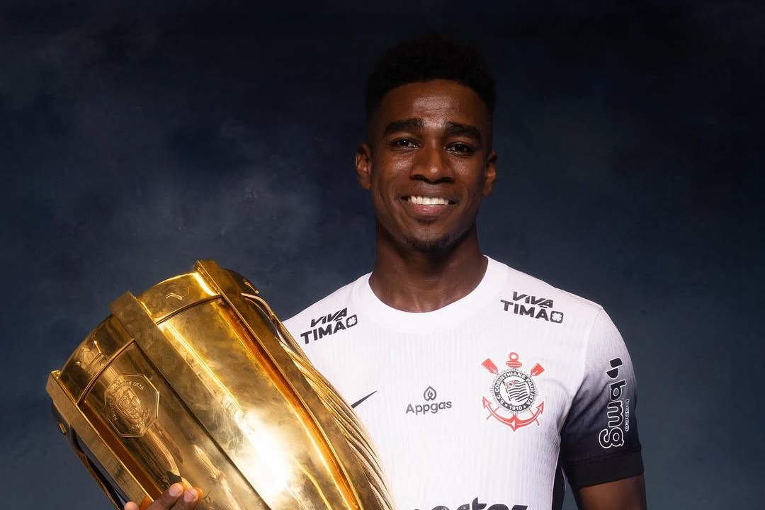 Félix Torres pode deixar o Corinthians rumo à Espanha