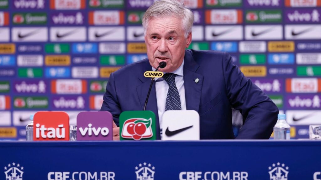 Ancelotti brinca sobre renovação e fala de possível retorno de Neymar