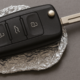 Esse truque com papel alumínio na chave pode impedir o furto do seu carro