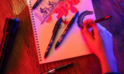 BIC lança linha da caneta 4 Cores da série Stranger Things