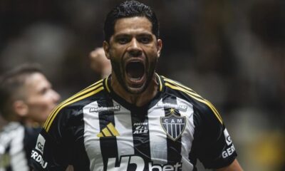 A possibilidade de sua saída começa a ser discutida pela diretoria e pela imprensa