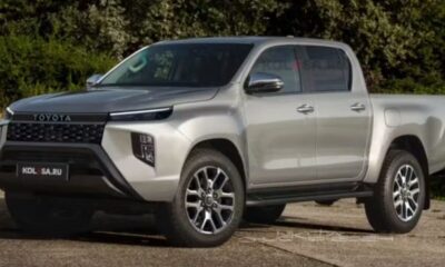 Toyota Hilux 2027 chega com versão híbrida, novo visual e painel digital