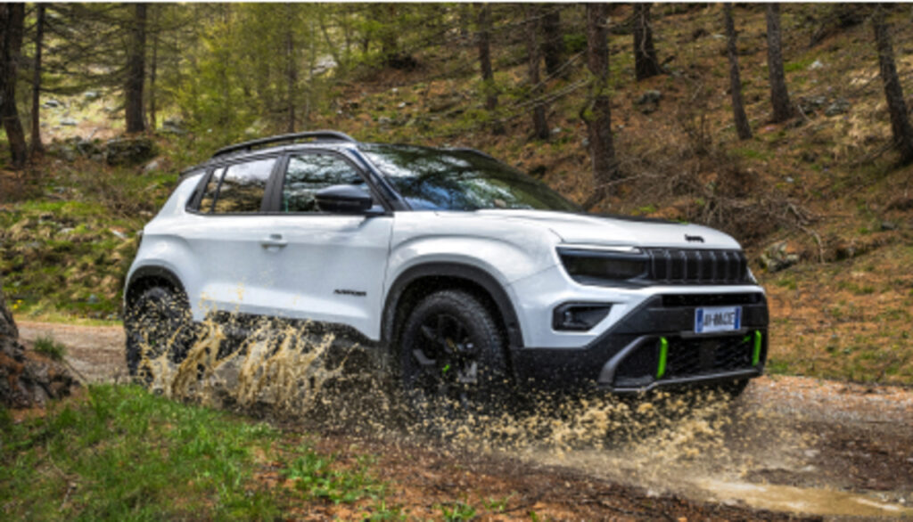 Jeep Avenger 4xe será o primeiro SUV híbrido da marca feito no Brasil