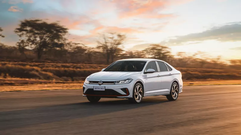 Volkswagen lança novo Jetta GLI 2026 com visual moderno e esportivo