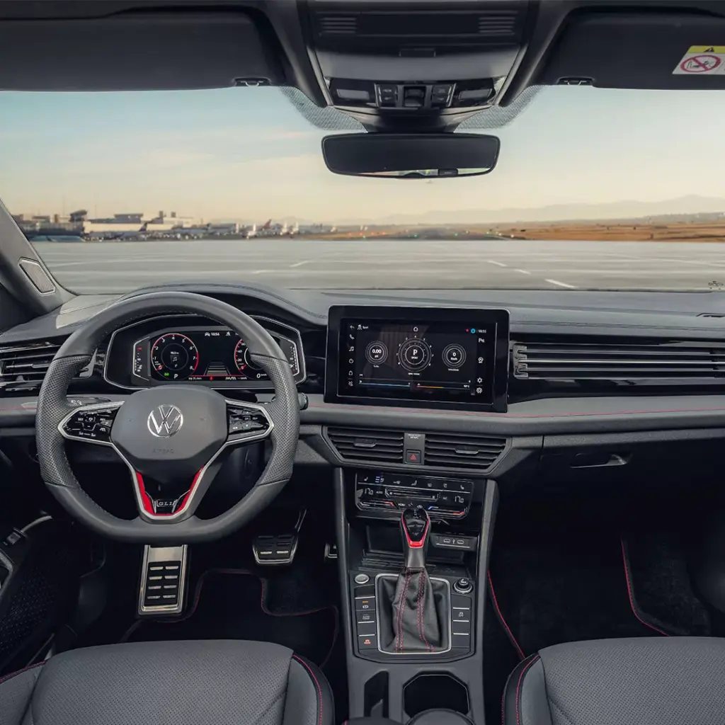 Volkswagen lança novo Jetta GLI 2026 com visual moderno e esportivo