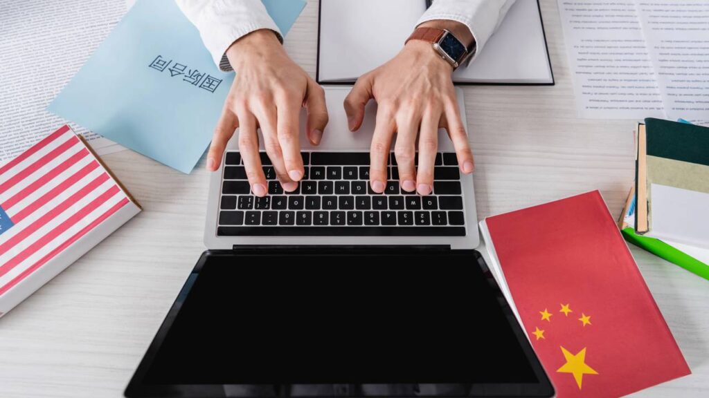 O idioma que está abrindo portas que o inglês já não abre no mercado de trabalho