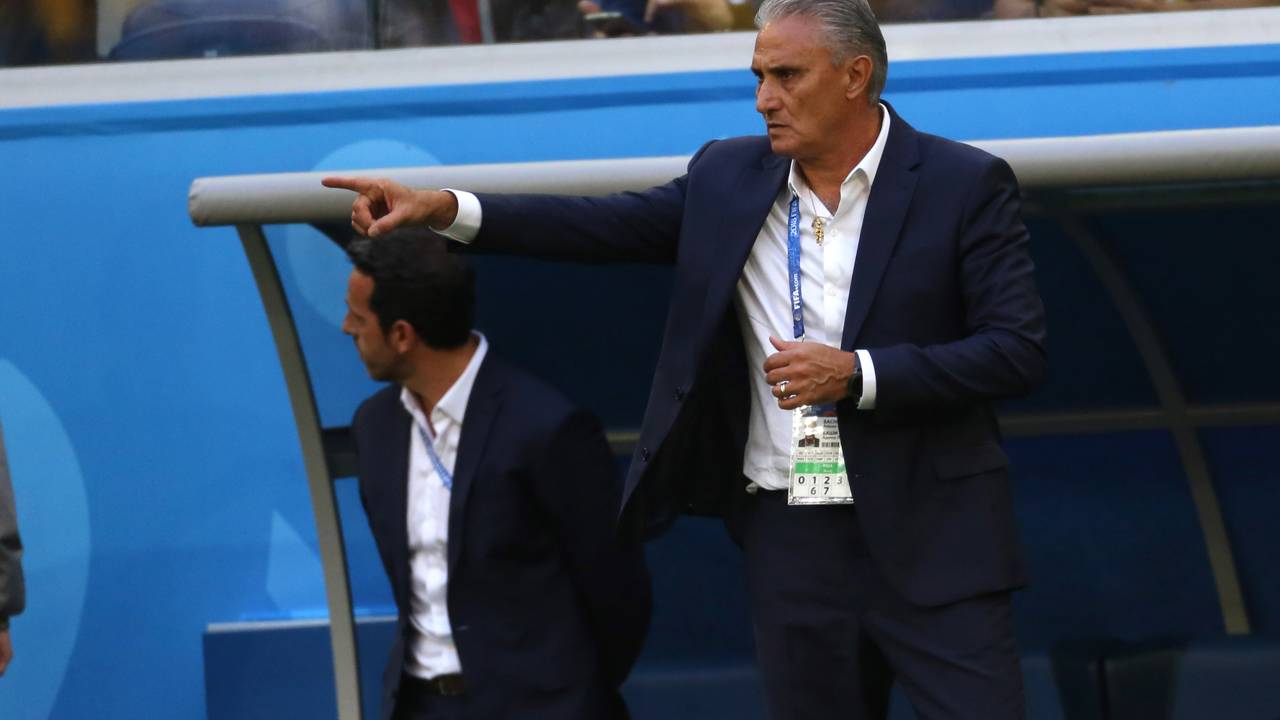Tite anuncia retorno ao futebol após pausa para cuidar da saúde