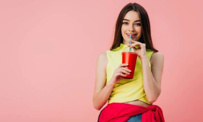 Essa mistura de frutas deixa o suco com um gosto inesperado e bem parecido com refri