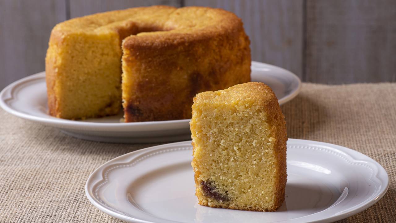 O bolo de amendoim mais fofinho e perfumado que você vai provar