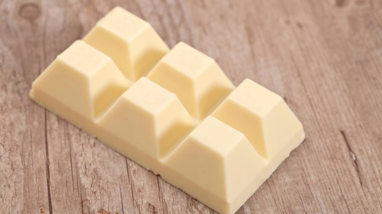 Já ouviu dizer que chocolate branco “não é chocolate”?