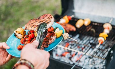 Esse tempero barato transforma legumes comuns em pratos com gosto de churrasco