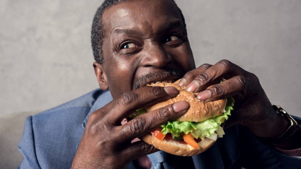 O que acontece quando você come rápido demais