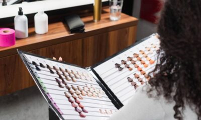 Essa cor de cabelo mistura naturalidade e sofisticação