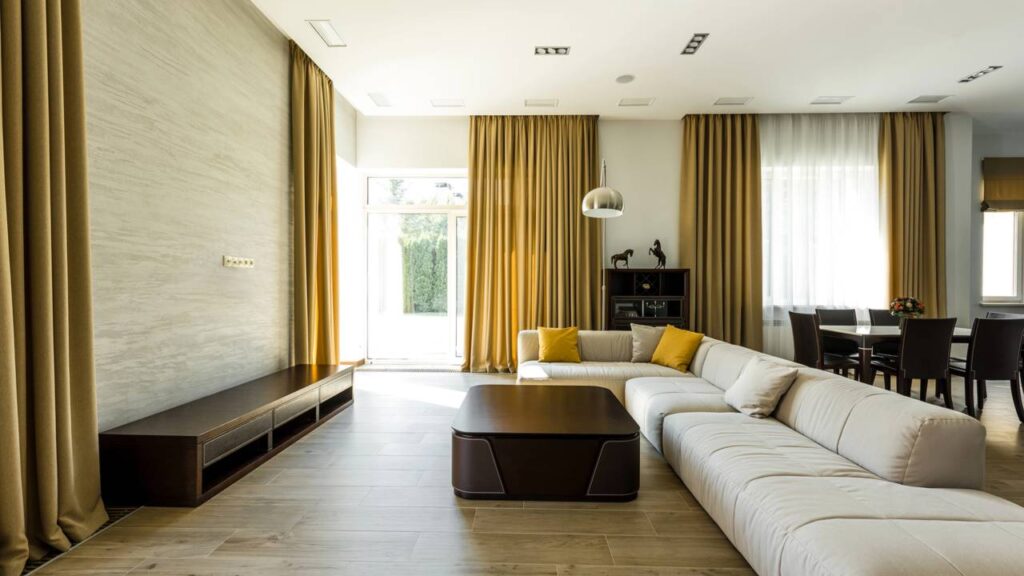 Essa cor de cortina é a nova aposta para deixar o ambiente mais acolhedor e elegante