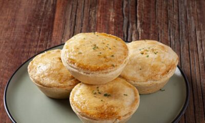 A receita de empadinha de frango que derrete na boca e tem sabor de padaria