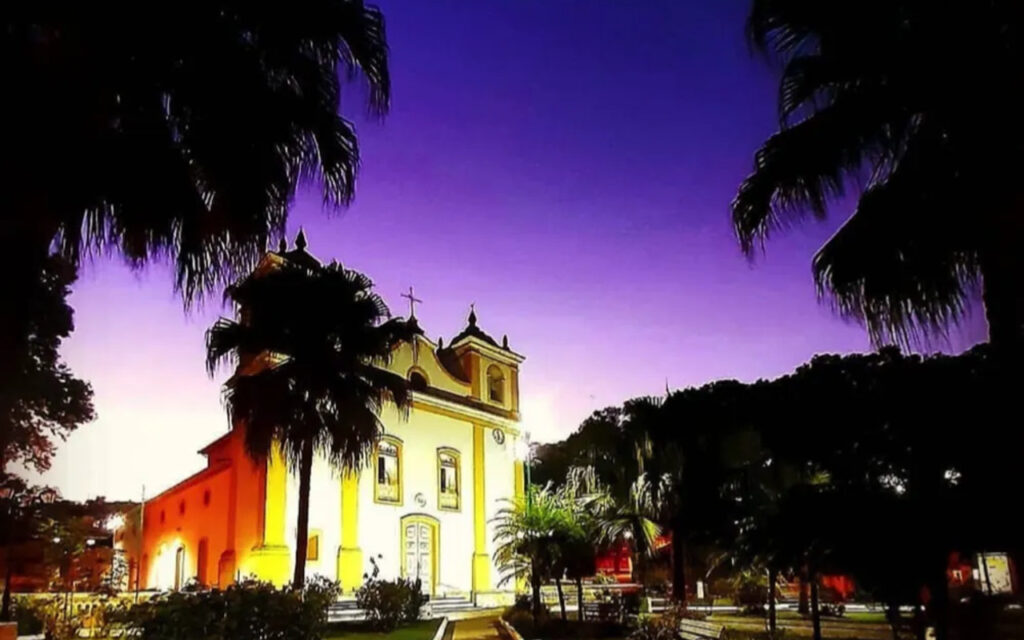 Essa cidade tem um céu tão estrelado que virou atração