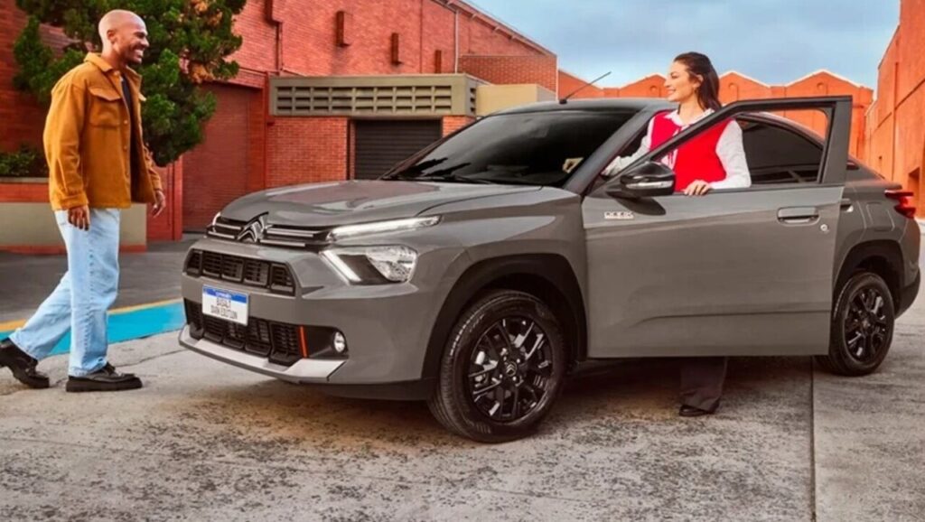 Conheça os carros mais baratos do Brasil em 2025