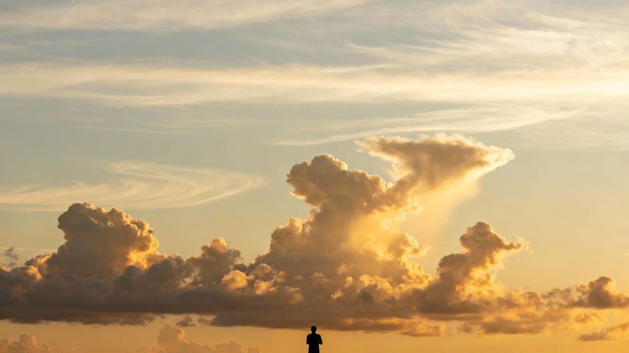 O mistério por trás das nuvens que formam desenhos no céu e encantam quem observa