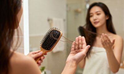 O que pode estar acelerando sua queda de cabelo no dia a dia sem que você note