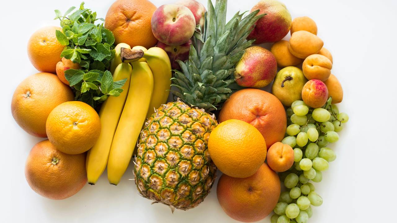 A fruta que rende o ano inteiro mesmo em clima quente