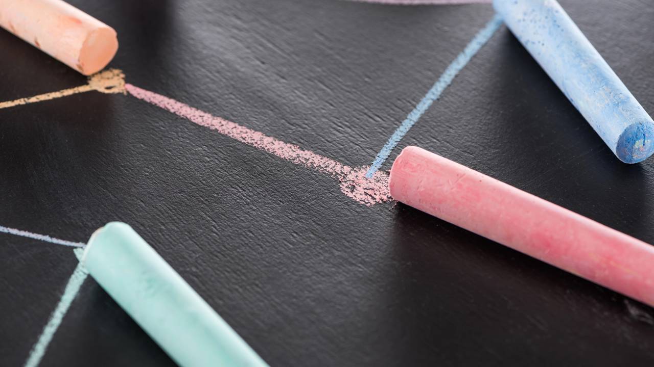 Qual é o plural de “giz”?