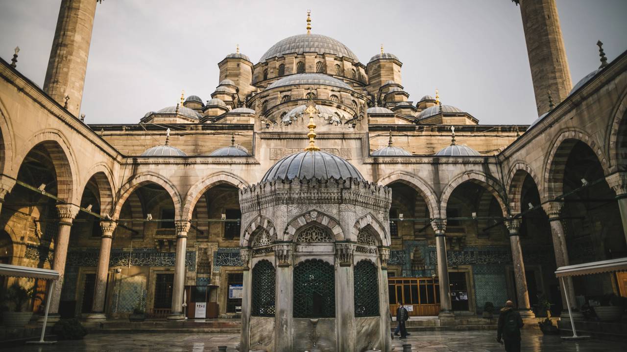 Essa cidade mistura história e sabores como nenhuma outra