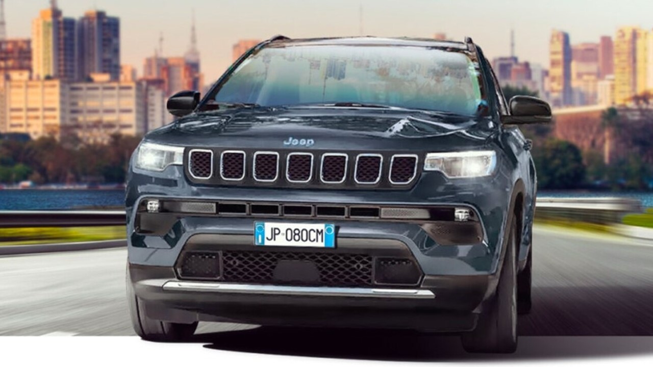 Jeep Compass 4xe estreia no Brasil com motor híbrido e tração nas 4 rodas